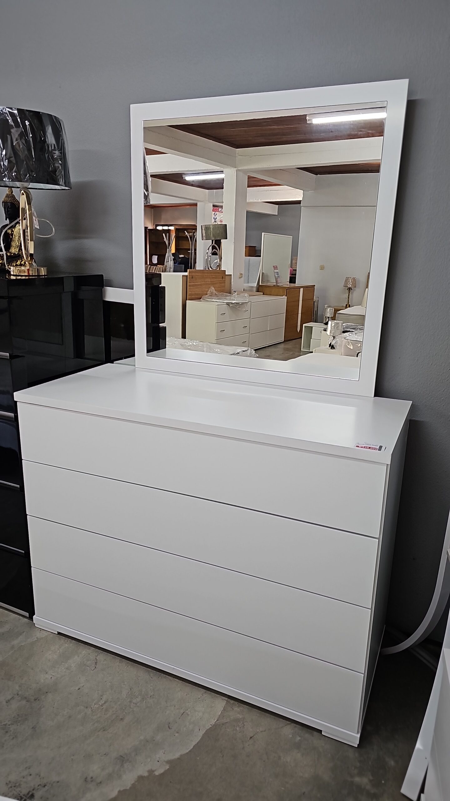 Cómoda Livorno (Folha Madeira ou Lacado | 115cm | Personalizavel) - Imagem 8