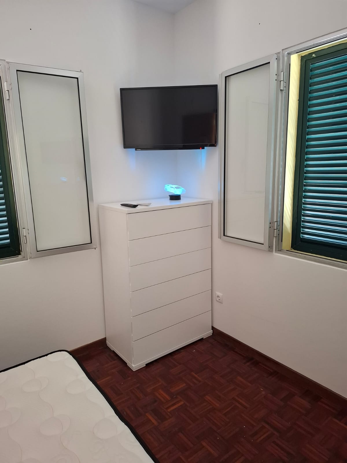 Camiseiro Livorno (Lacado/Madeira | 70cm | 6gv | Personalizável) - Imagem 3