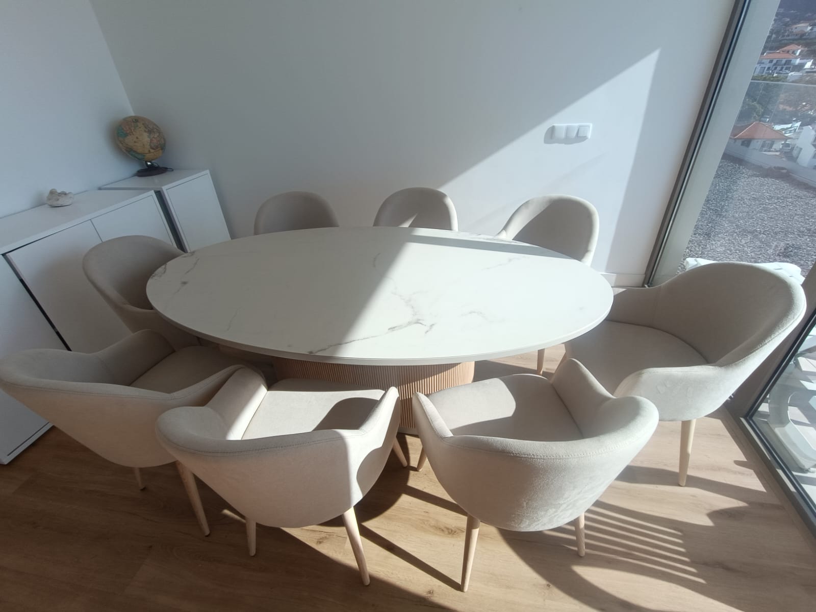 Cadeira Estofada com Apoios de Braços sintraa - Imagem 4