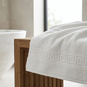 Toalhas Brancas de Luxo com Barra Grega – 100% Algodão